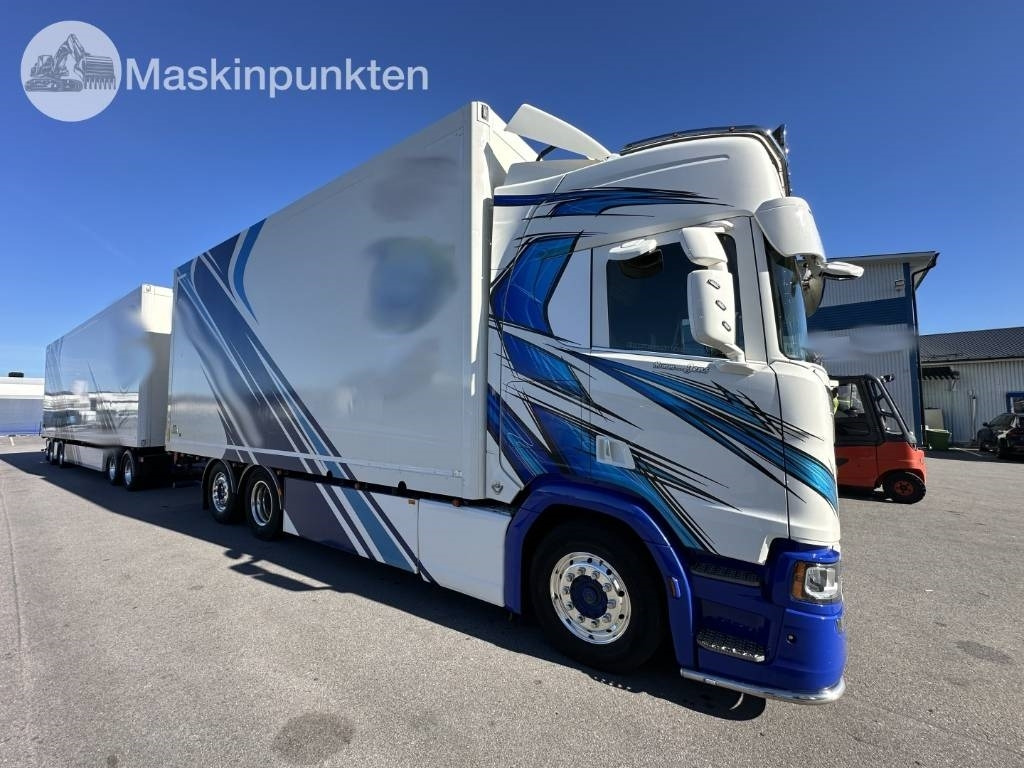 Scania R 520 - Box truck: picture 3 Scania R 520 - Box truck: picture 3