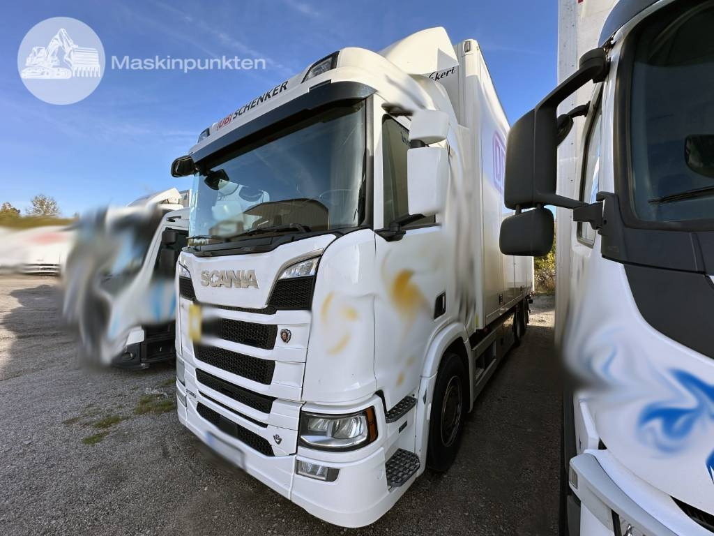 Scania R 580 - Box truck: picture 1 Scania R 580 - Box truck: picture 1