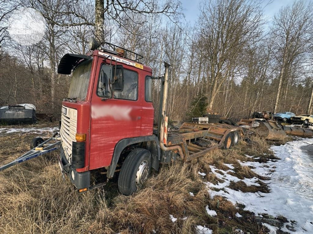 Scania T 141 - Timber truck: picture 2 Scania T 141 - Timber truck: picture 2