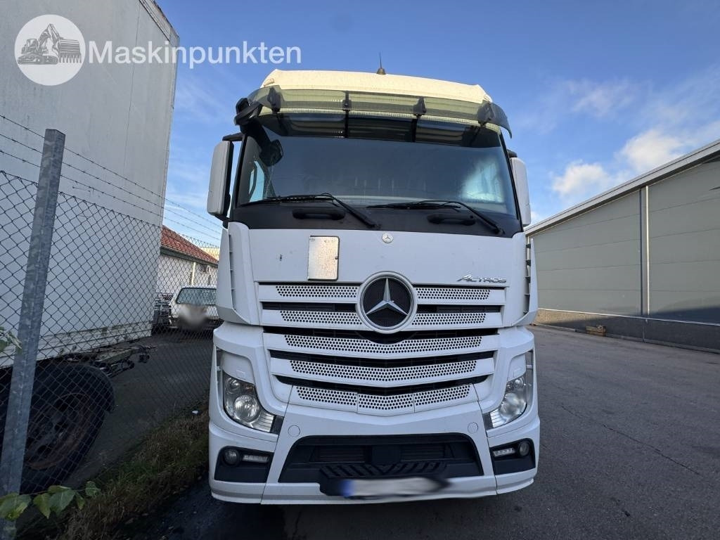 Mercedes-Benz Actros 963-4-D - Tractor unit: picture 4 Mercedes-Benz Actros 963-4-D - Tractor unit: picture 4