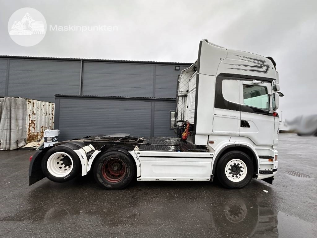 Tractor unit Scania R 560 LA: picture 1