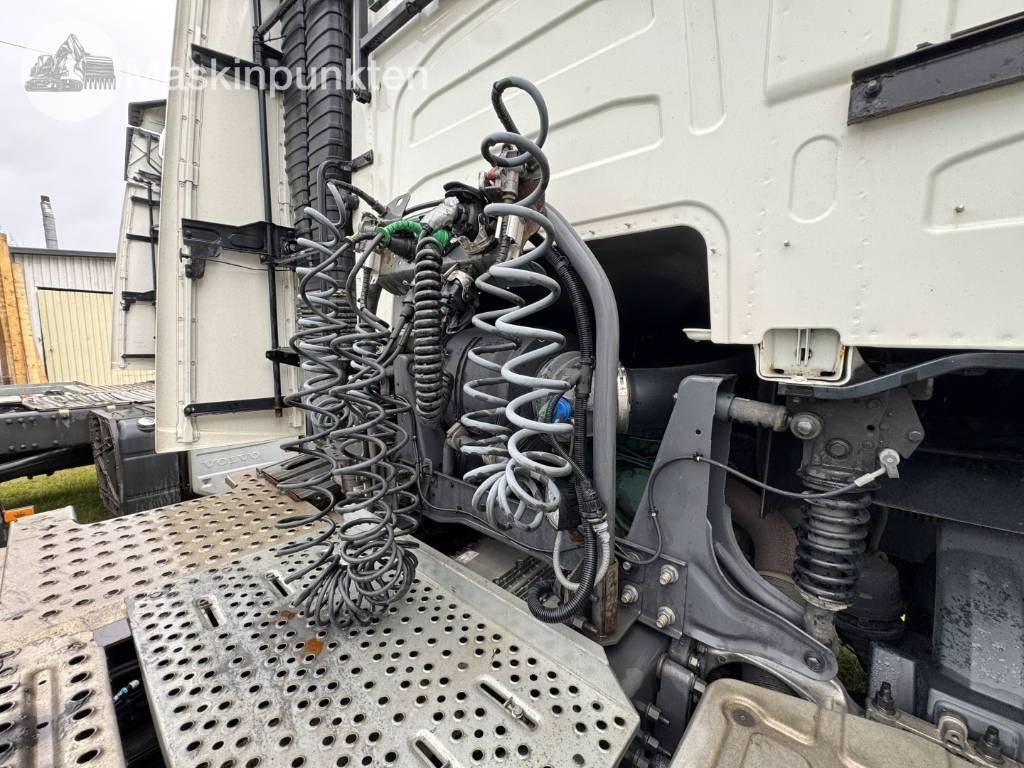 Tractor unit Volvo FH 500: picture 26 Tractor unit Volvo FH 500: picture 26