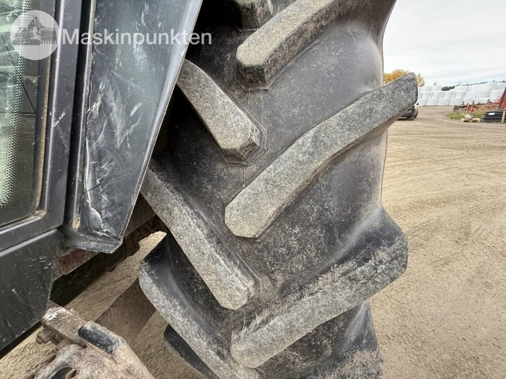 Farm tractor Valtra Valmet 8150-4: picture 24