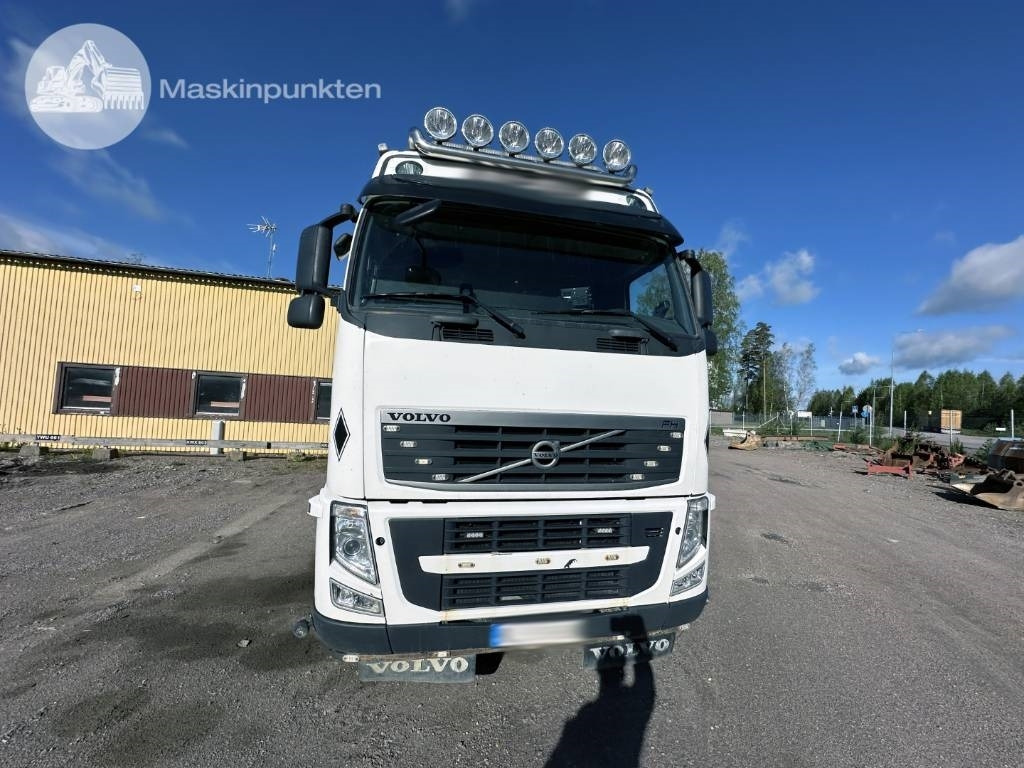 Volvo FH 500 - Hook lift truck: picture 2 Volvo FH 500 - Hook lift truck: picture 2