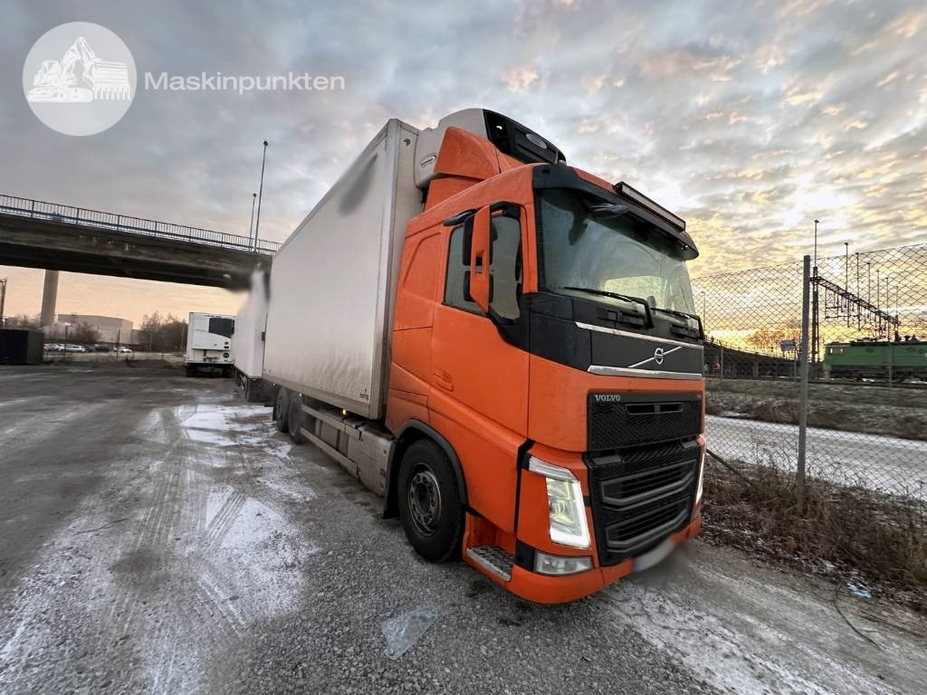 Volvo FH 500 - Refrigerator truck: picture 3 Volvo FH 500 - Refrigerator truck: picture 3