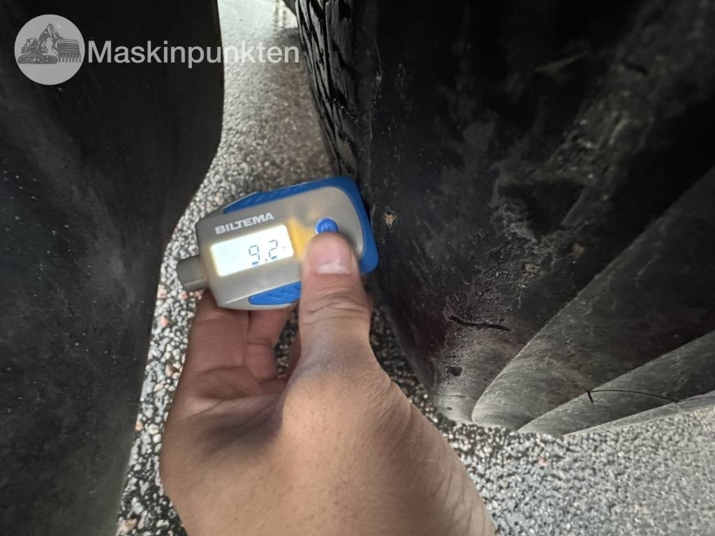 Hook lift truck Volvo FH 8*4 Tridem lastväxlare: picture 18