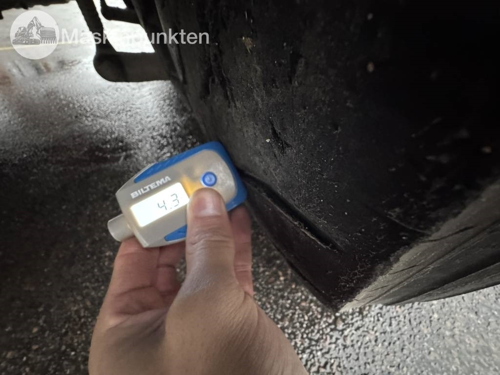 Hook lift truck Volvo FH 8*4 Tridem lastväxlare: picture 9