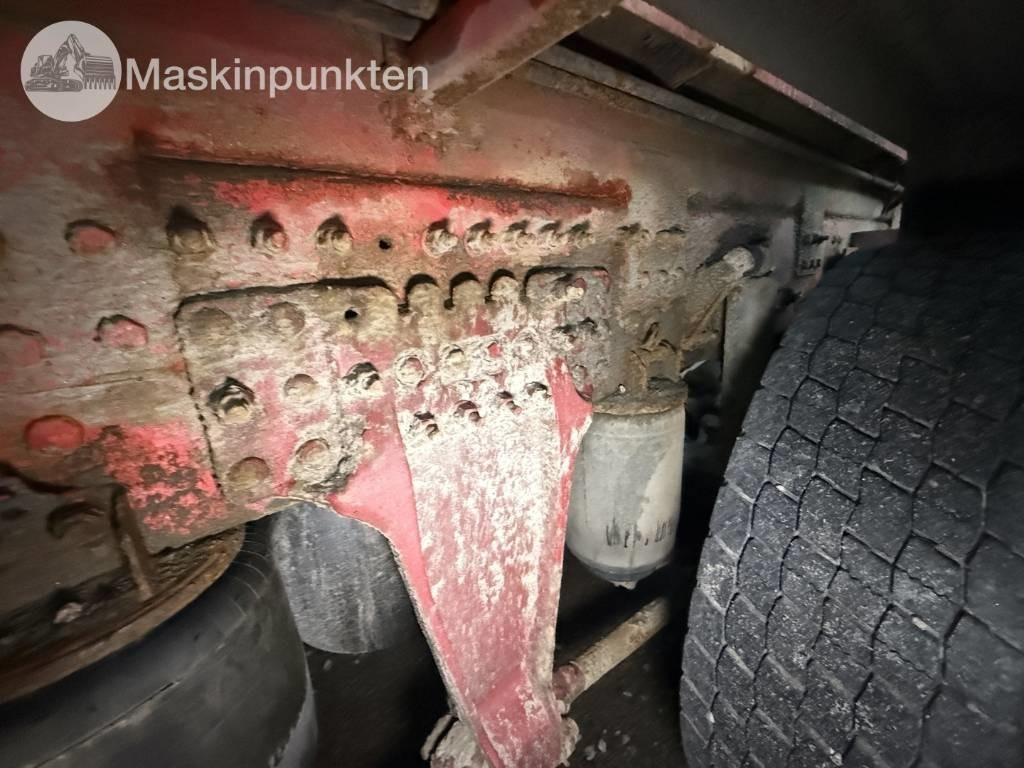 Hook lift truck Volvo FM 12: picture 43