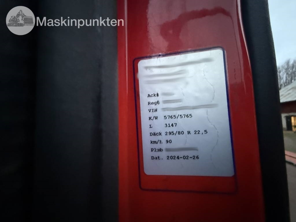 Hook lift truck Volvo FM 12: picture 9