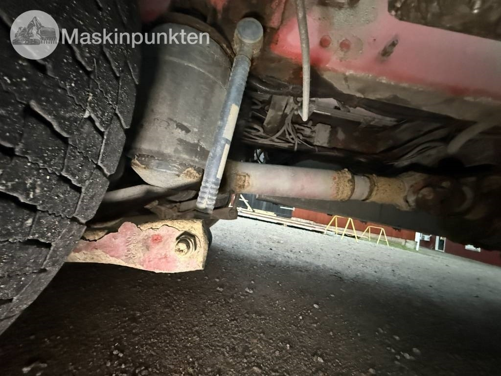 Hook lift truck Volvo FM 12: picture 41