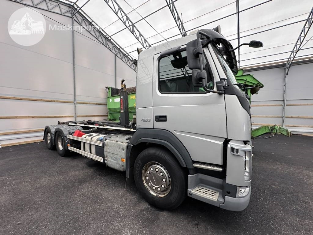 Volvo FM 420 - Hook lift truck: picture 1 Volvo FM 420 - Hook lift truck: picture 1