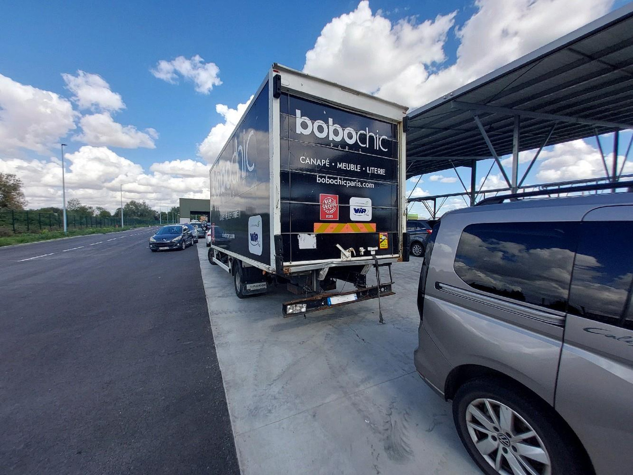 IVECO PORTEUR 65C14N - Closed box van: picture 5 IVECO PORTEUR 65C14N - Closed box van: picture 5