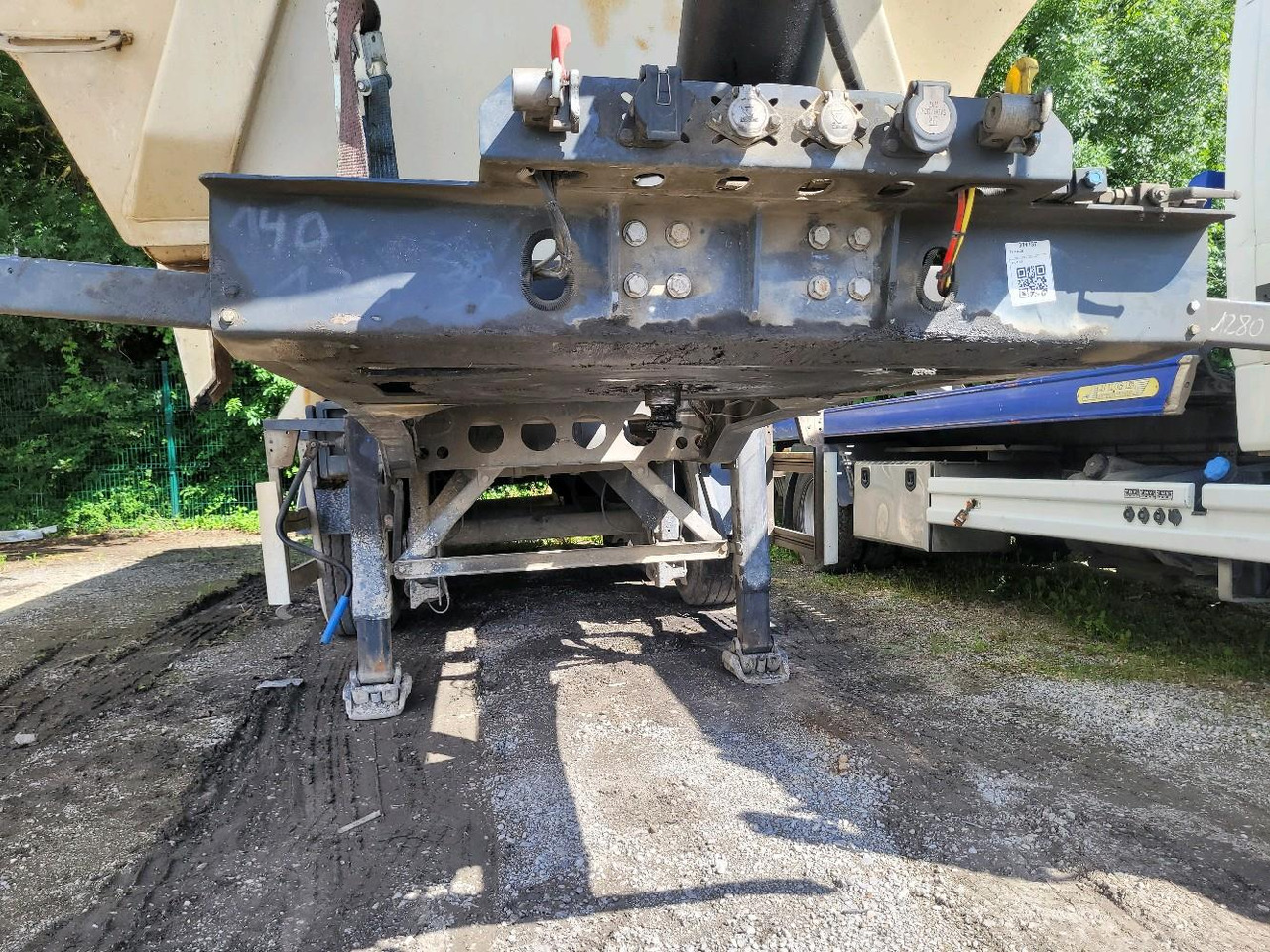 Tipper semi-trailer LOUAULT BENNE TP SR39: picture 10