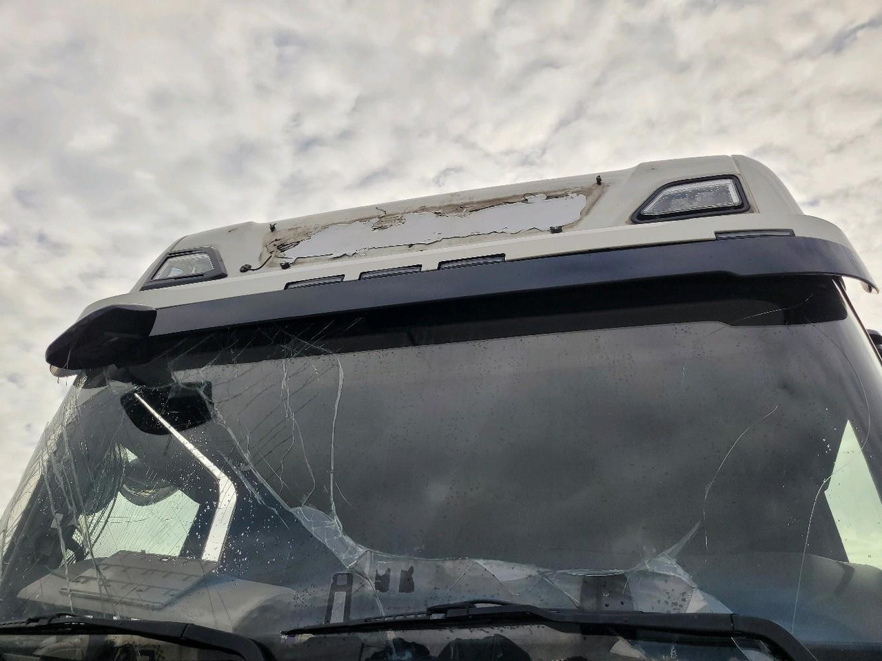 Tractor unit SCANIA S500: picture 19