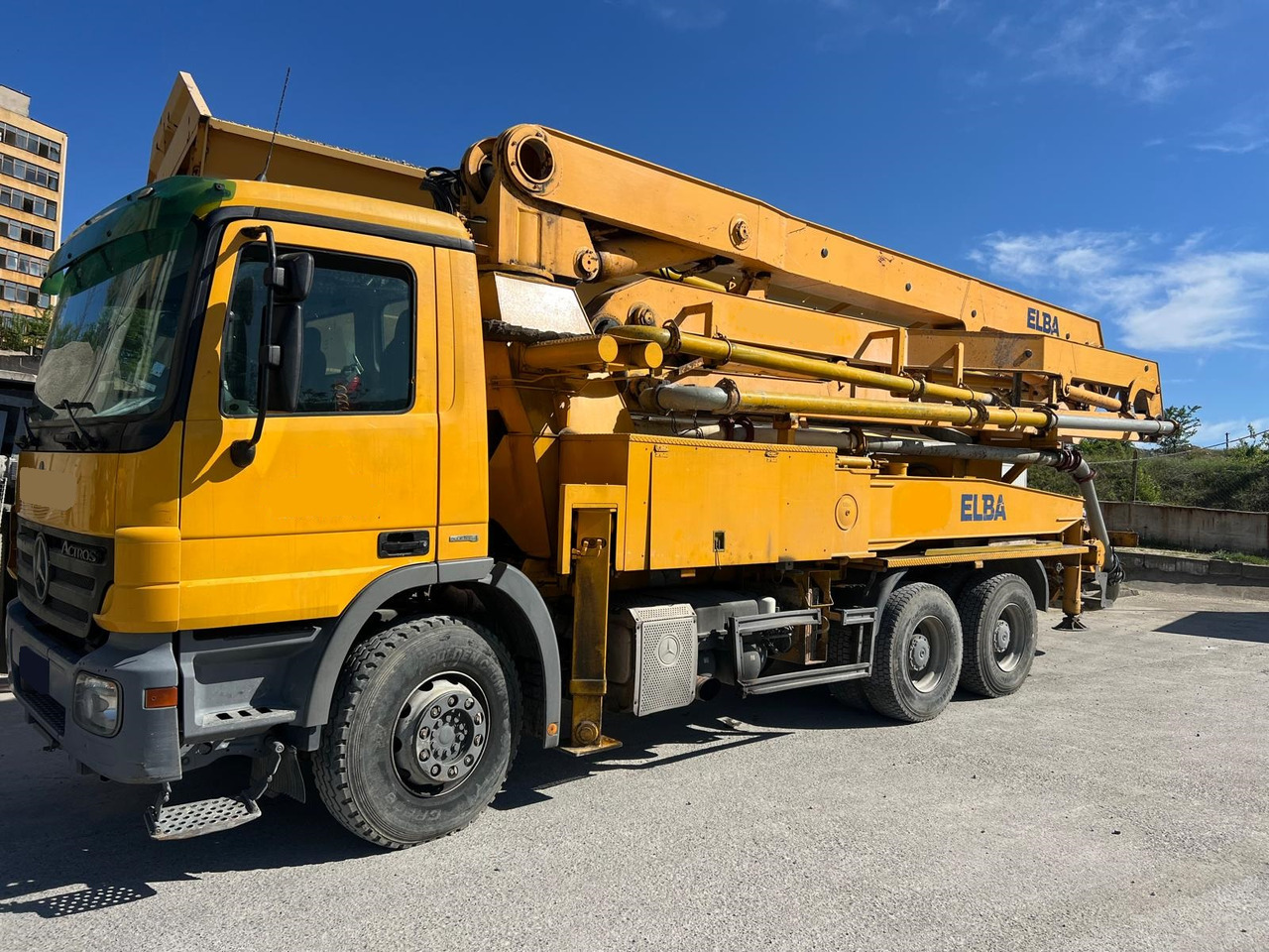 MERCEDES-BENZ ACTROS 3332 ELBA SCHWING 36M - Concrete pump truck: picture 1 MERCEDES-BENZ ACTROS 3332 ELBA SCHWING 36M - Concrete pump truck: picture 1