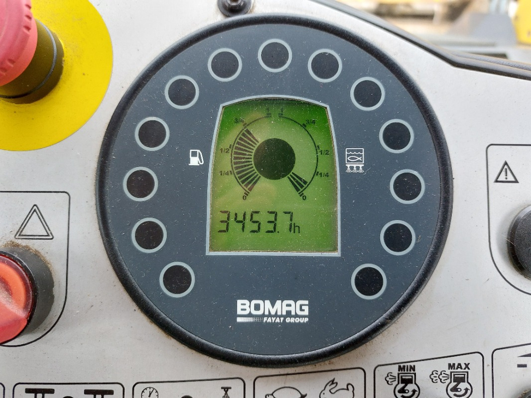 BOMAG DE BW 151 AD-4 AM Tier 3 - Roller: picture 2 BOMAG DE BW 151 AD-4 AM Tier 3 - Roller: picture 2