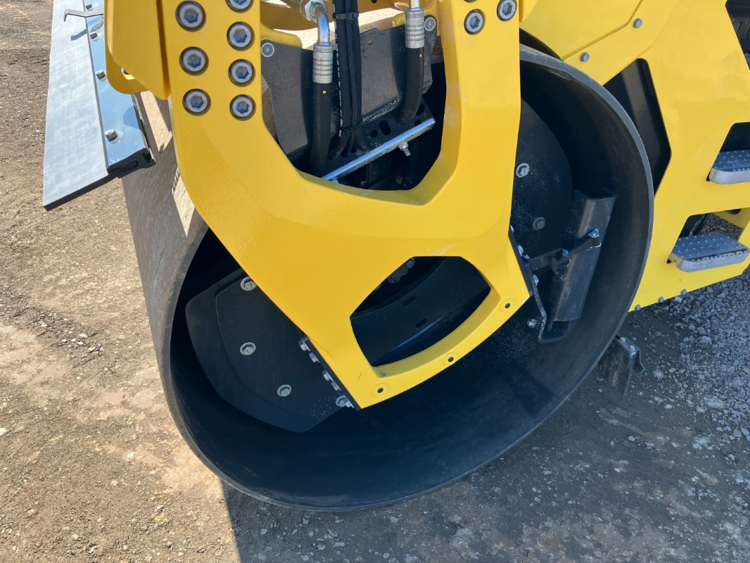 Road roller BOMAG DE BW 202 AD-50  Stage II/Tier 2: picture 29