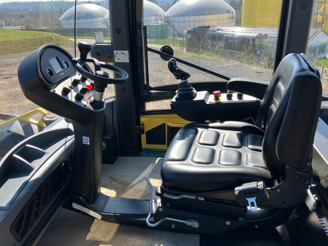Road roller BOMAG DE BW 202 AD-50  Stage II/Tier 2: picture 15