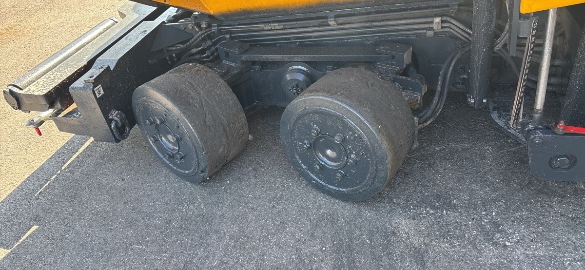 Asphalt paver BOMAG IT BF 600 P-2 S500  Stage IV/Tier 4f: picture 19