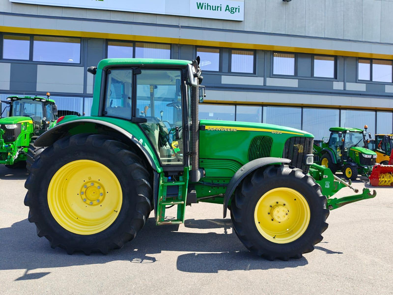 John Deere 6620 - Farm tractor: picture 2 John Deere 6620 - Farm tractor: picture 2