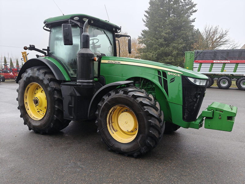 John Deere 8400R - Farm tractor: picture 1 John Deere 8400R - Farm tractor: picture 1