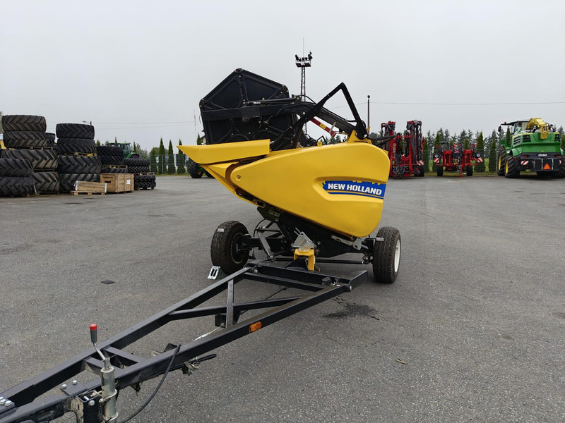 Combine harvester New Holland CX 8.90: picture 16