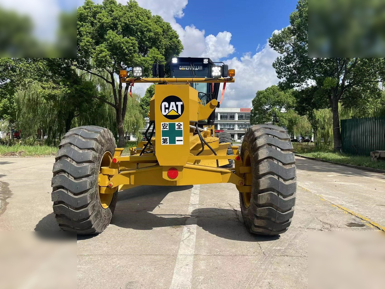 CATERPILLAR 140H - Grader: picture 3 CATERPILLAR 140H - Grader: picture 3