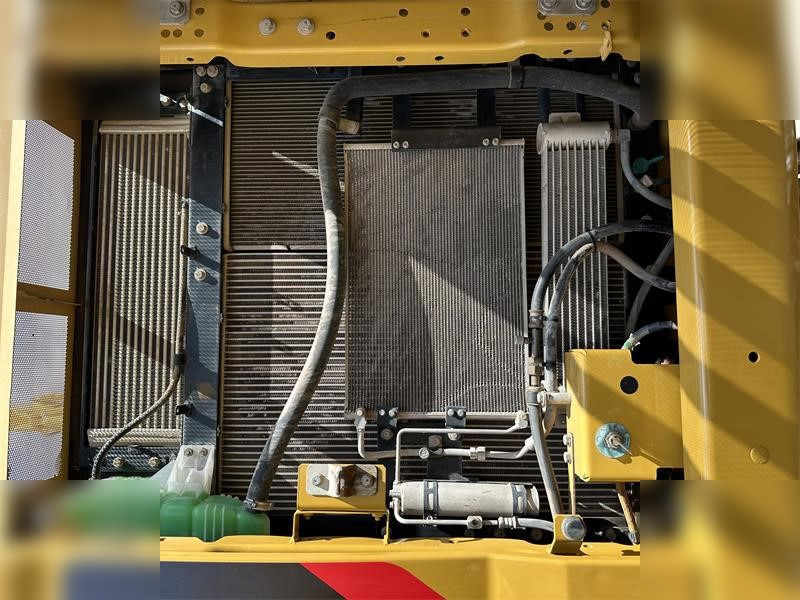 CATERPILLAR 320 - Crawler excavator: picture 5 CATERPILLAR 320 - Crawler excavator: picture 5