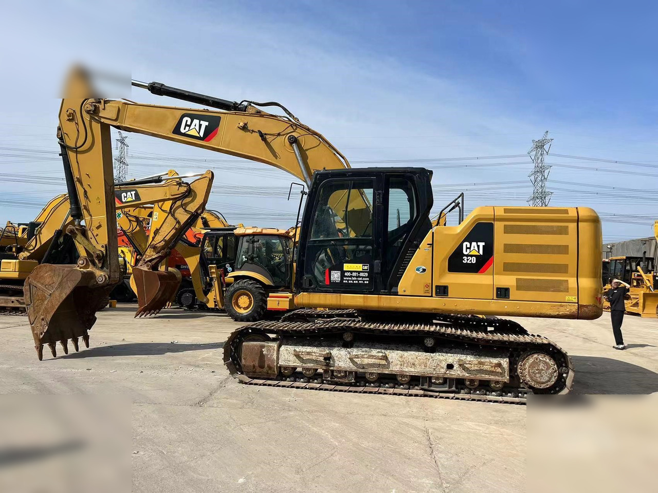 CATERPILLAR 320 - Crawler excavator: picture 1 CATERPILLAR 320 - Crawler excavator: picture 1