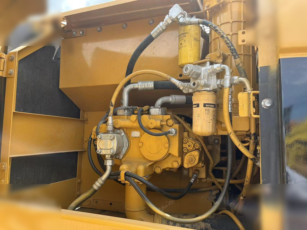 Crawler excavator CATERPILLAR 320CL: picture 10 Crawler excavator CATERPILLAR 320CL: picture 10