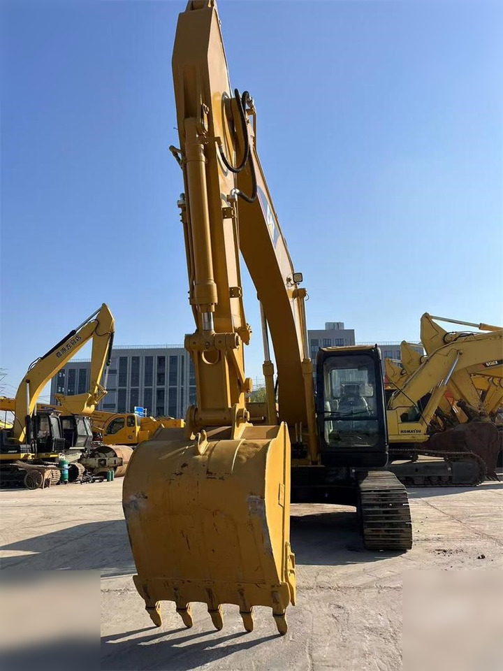 CATERPILLAR 320CL - Crawler excavator: picture 3 CATERPILLAR 320CL - Crawler excavator: picture 3