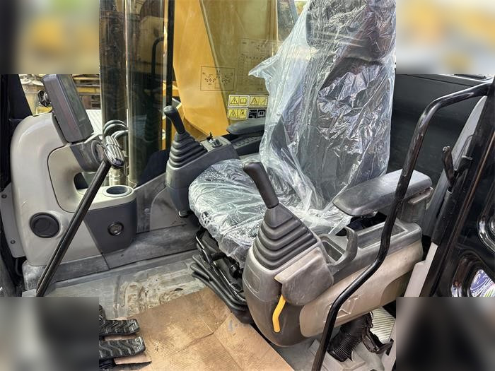 Crawler excavator CATERPILLAR 320D: picture 6 Crawler excavator CATERPILLAR 320D: picture 6