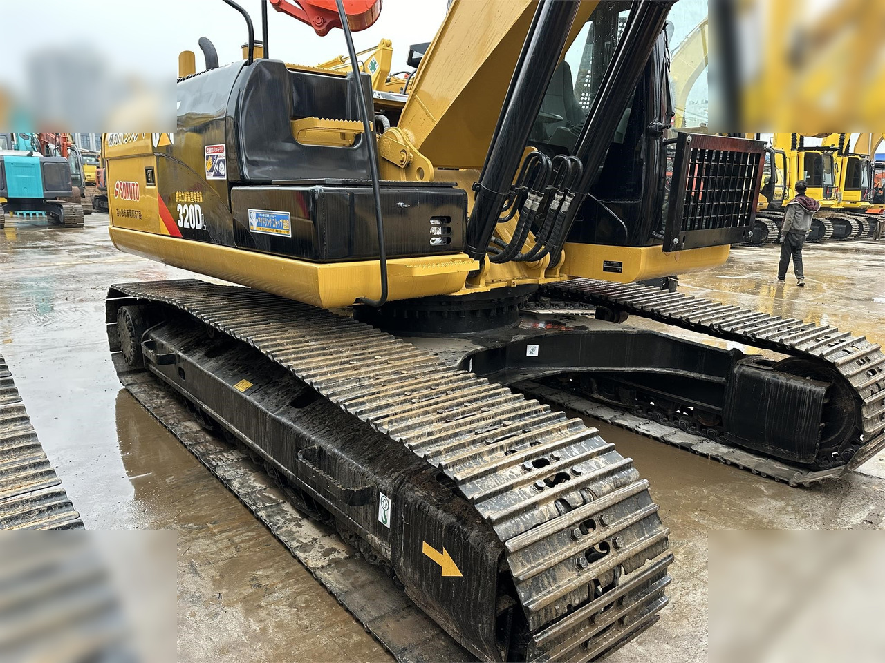 CATERPILLAR 320DL - Crawler excavator: picture 2 CATERPILLAR 320DL - Crawler excavator: picture 2