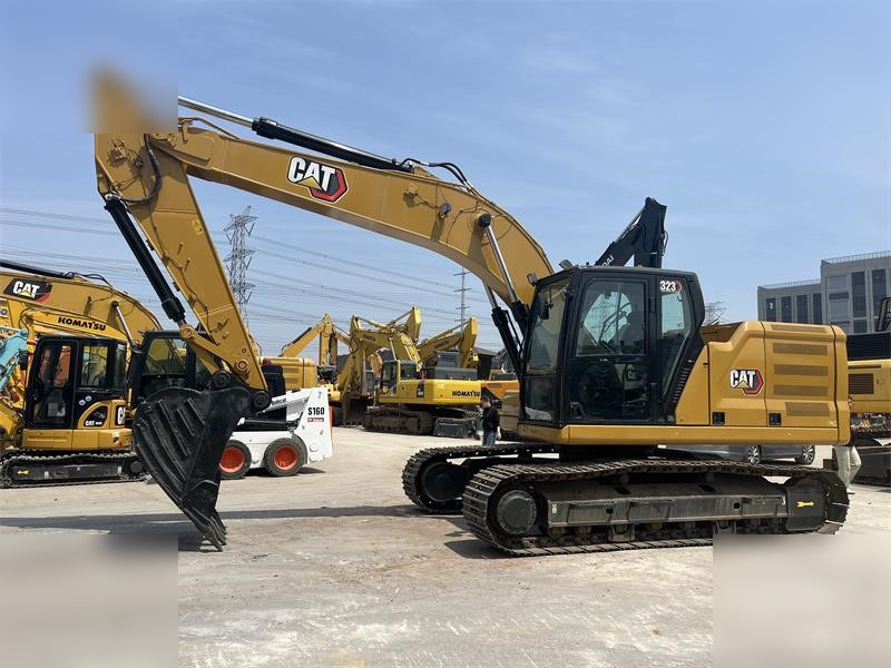 CATERPILLAR 323 - Crawler excavator: picture 1 CATERPILLAR 323 - Crawler excavator: picture 1