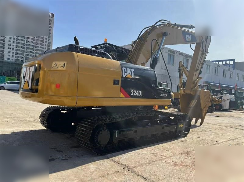 CATERPILLAR 324DL - Crawler excavator: picture 2 CATERPILLAR 324DL - Crawler excavator: picture 2