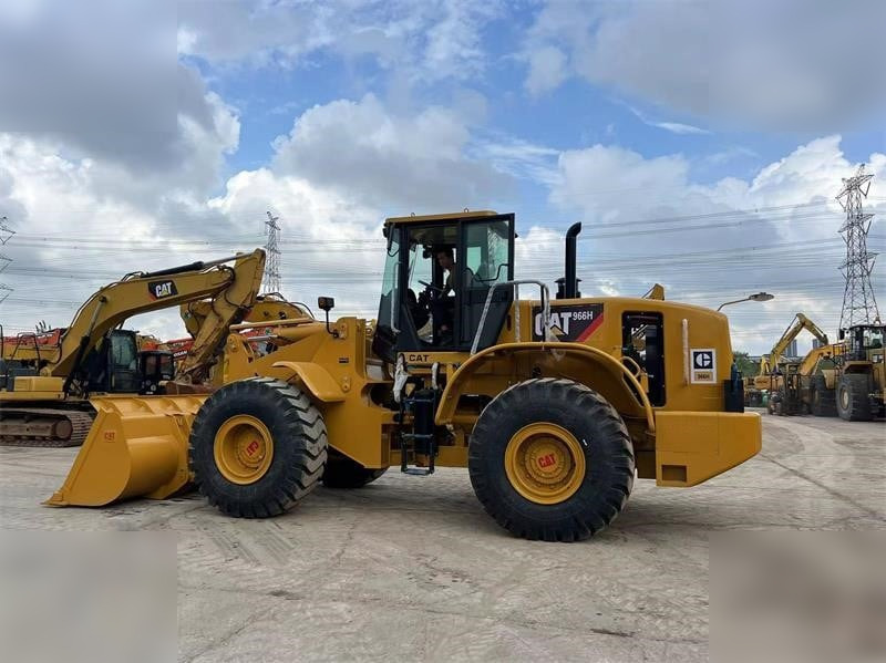 CATERPILLAR 966H - Wheel loader: picture 1 CATERPILLAR 966H - Wheel loader: picture 1