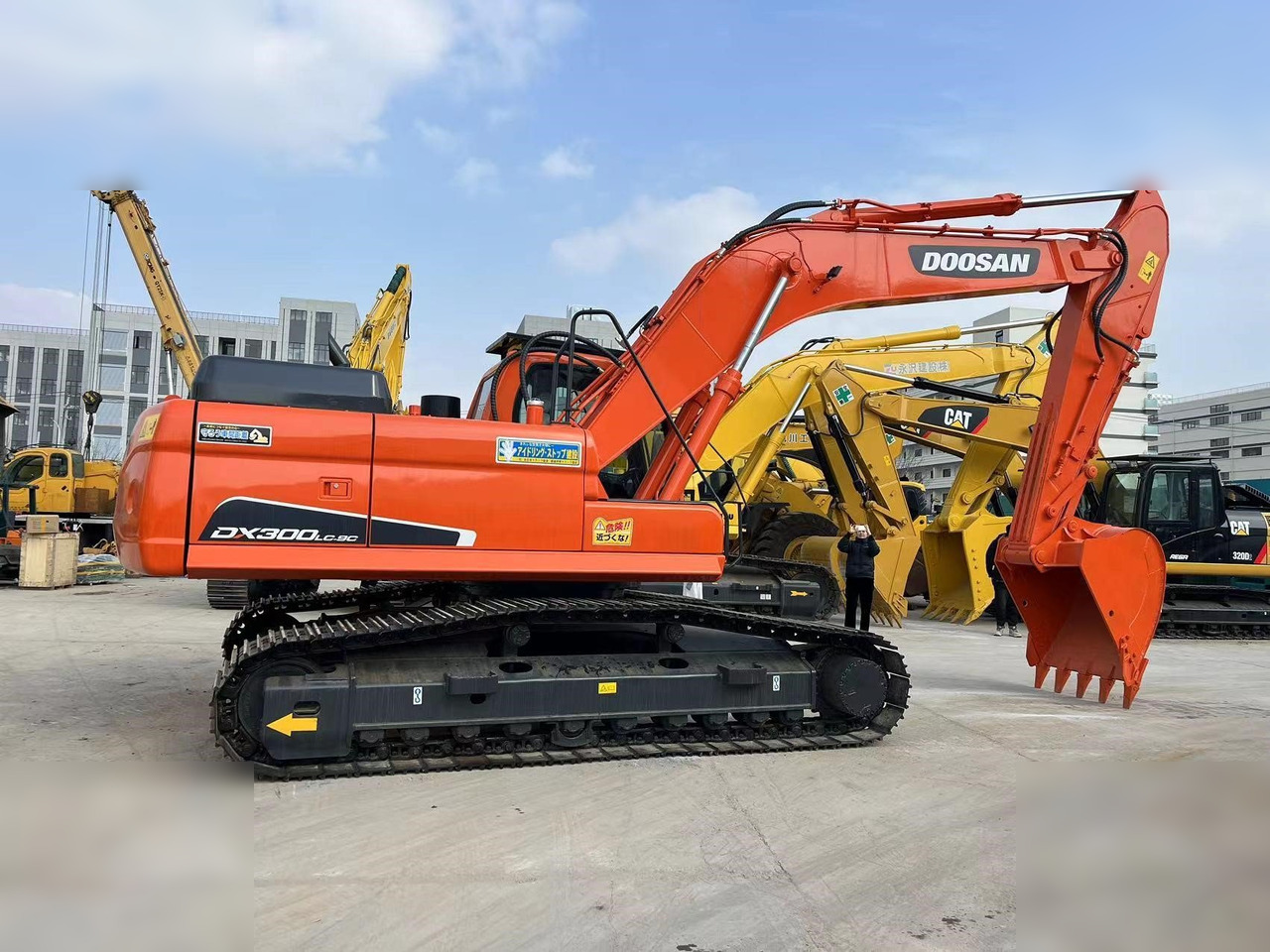 DOOSAN DX300 LC-9C - Crawler excavator: picture 1 DOOSAN DX300 LC-9C - Crawler excavator: picture 1