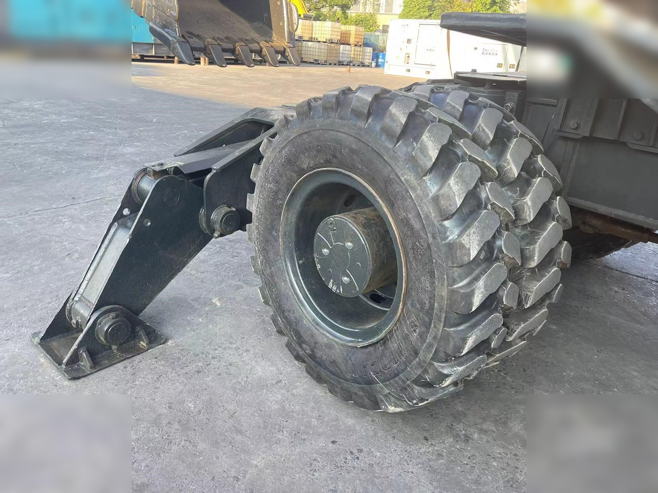 HYUNDAI ROBEX 210W-9S - Wheel excavator: picture 4 HYUNDAI ROBEX 210W-9S - Wheel excavator: picture 4