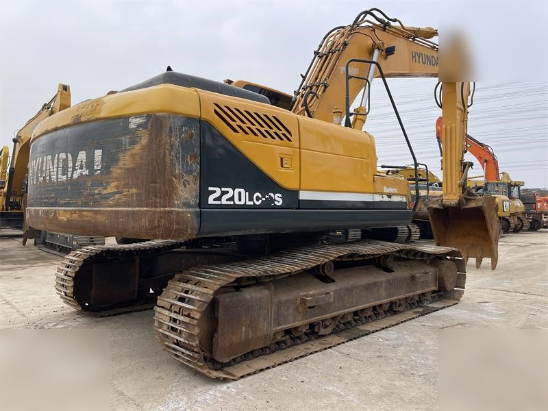 HYUNDAI ROBEX 220 LC-9 - Crawler excavator: picture 3 HYUNDAI ROBEX 220 LC-9 - Crawler excavator: picture 3