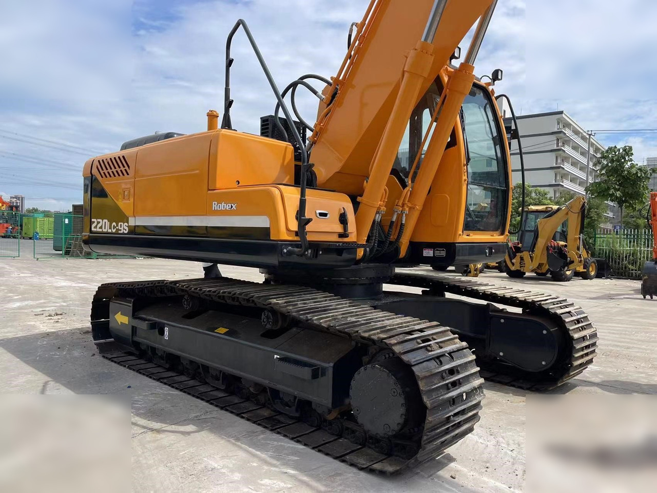 HYUNDAI ROBEX 220 LC-9S - Crawler excavator: picture 3 HYUNDAI ROBEX 220 LC-9S - Crawler excavator: picture 3