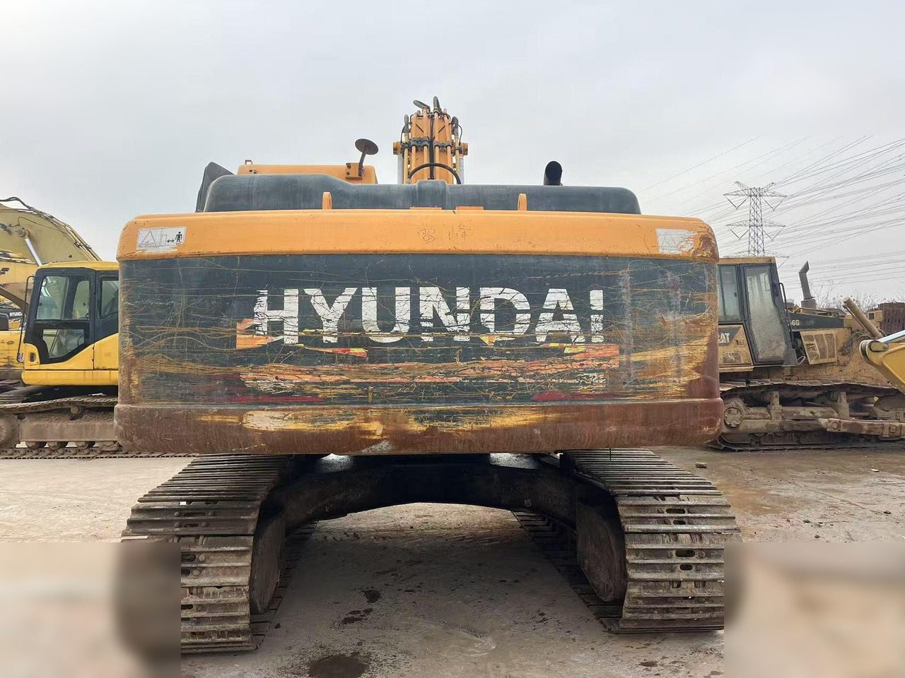 HYUNDAI ROBEX 220 LC-9S - Crawler excavator: picture 3 HYUNDAI ROBEX 220 LC-9S - Crawler excavator: picture 3