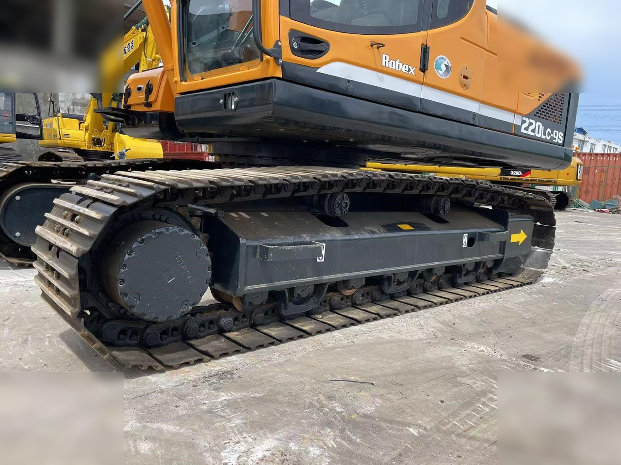 HYUNDAI ROBEX 220 LC-9S - Crawler excavator: picture 5 HYUNDAI ROBEX 220 LC-9S - Crawler excavator: picture 5