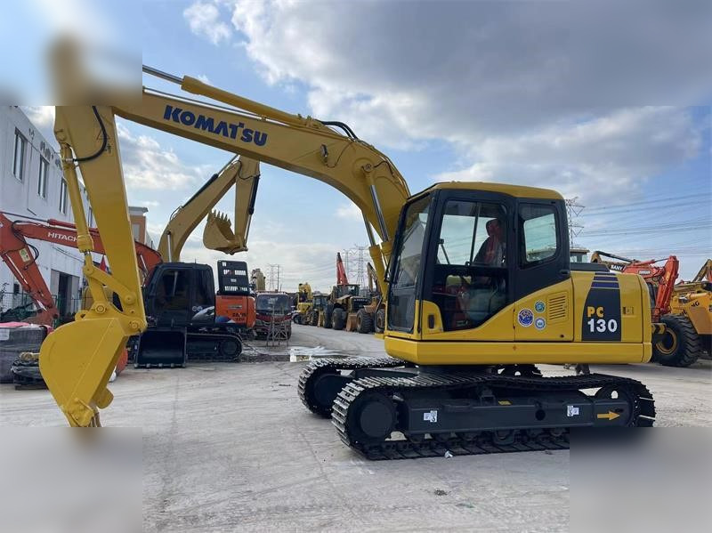 KOMATSU PC130-7 - Crawler excavator: picture 1 KOMATSU PC130-7 - Crawler excavator: picture 1