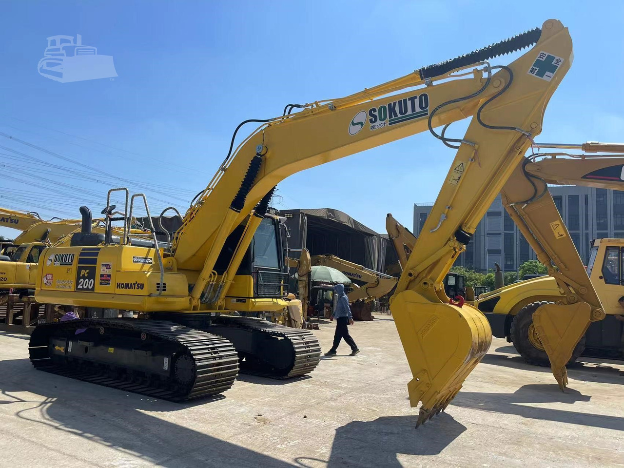 KOMATSU PC200-8 - Crawler excavator: picture 5 KOMATSU PC200-8 - Crawler excavator: picture 5