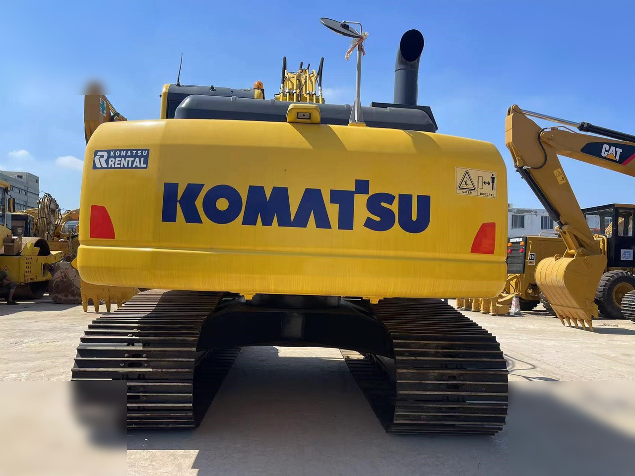 KOMATSU PC200-8N1 - Crawler excavator: picture 3 KOMATSU PC200-8N1 - Crawler excavator: picture 3