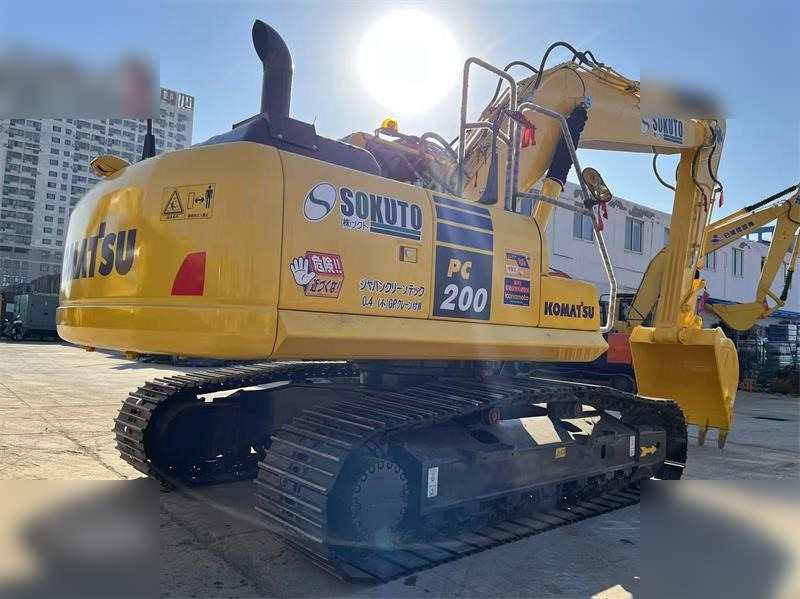 KOMATSU PC200-8N1 - Crawler excavator: picture 2 KOMATSU PC200-8N1 - Crawler excavator: picture 2