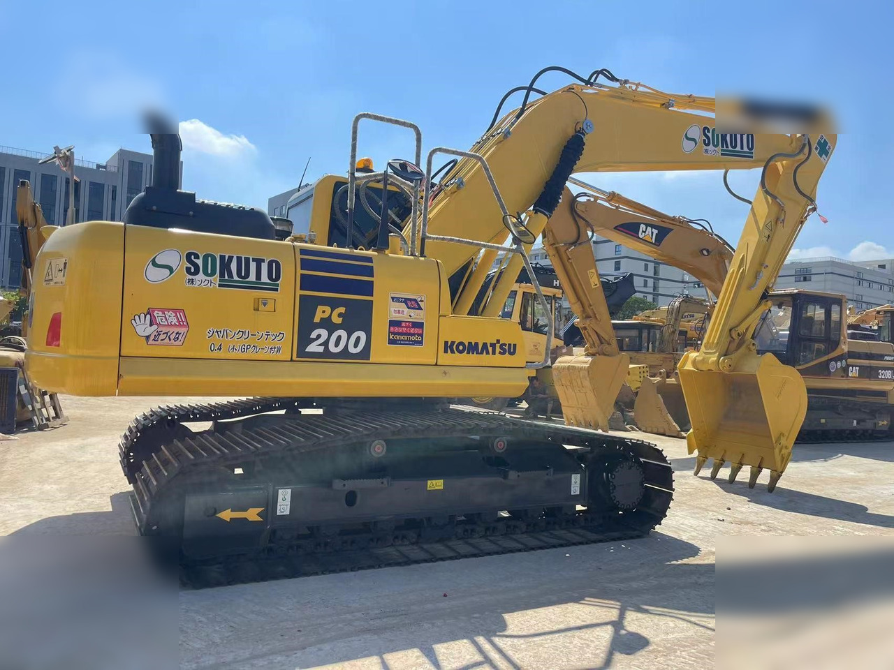 KOMATSU PC200-8N1 - Crawler excavator: picture 4 KOMATSU PC200-8N1 - Crawler excavator: picture 4