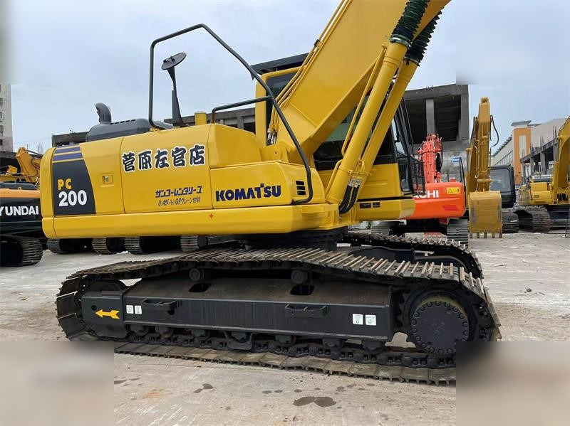 KOMATSU PC200-8N1 - Crawler excavator: picture 5 KOMATSU PC200-8N1 - Crawler excavator: picture 5