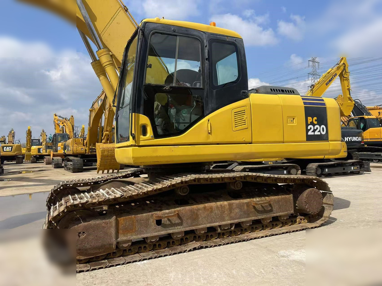 KOMATSU PC220-7 - Crawler excavator: picture 5 KOMATSU PC220-7 - Crawler excavator: picture 5