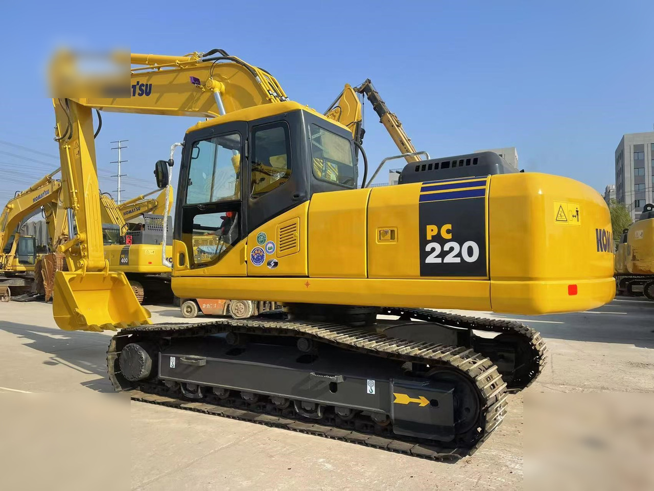 KOMATSU PC220-7 - Crawler excavator: picture 4 KOMATSU PC220-7 - Crawler excavator: picture 4